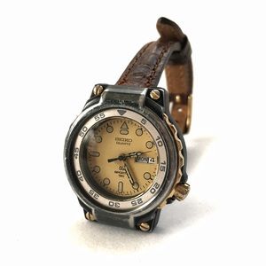 Womens Vintage Seiko Casual Dive Watch - VERY RARE